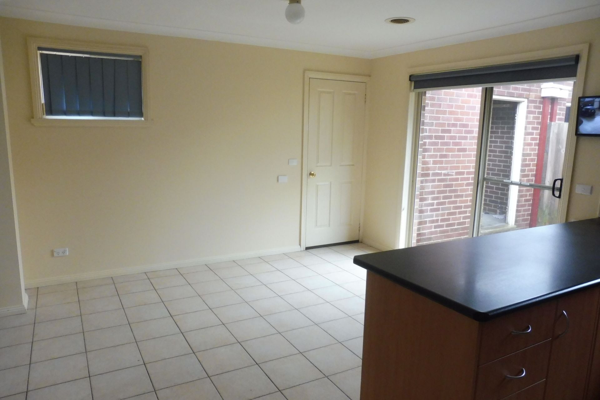 SPACIOUS 2 BEDROOM UNIT