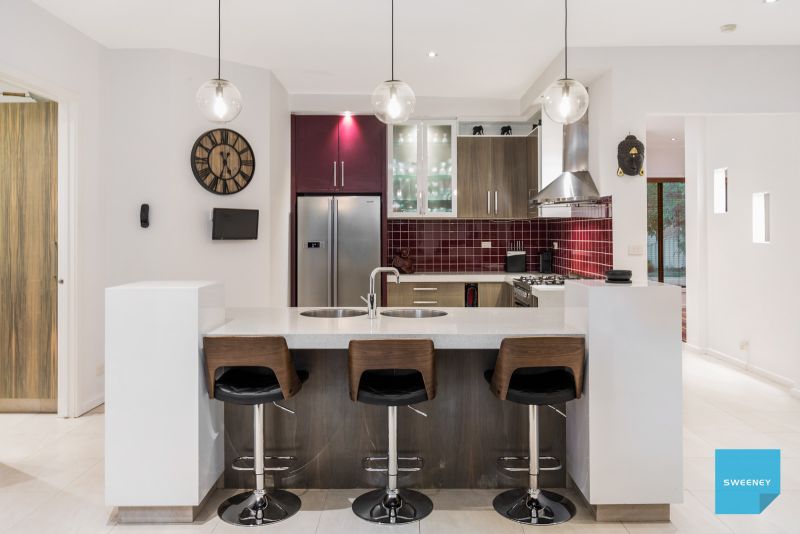 7 Colac Place, Caroline Springs - Thumbnail 3
