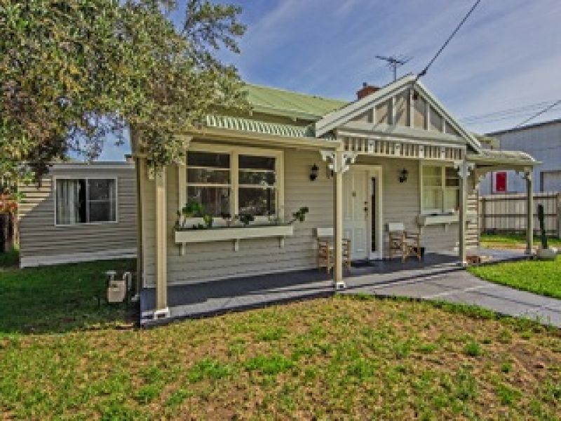 39 Hampton Parade, West Footscray - Thumbnail 2