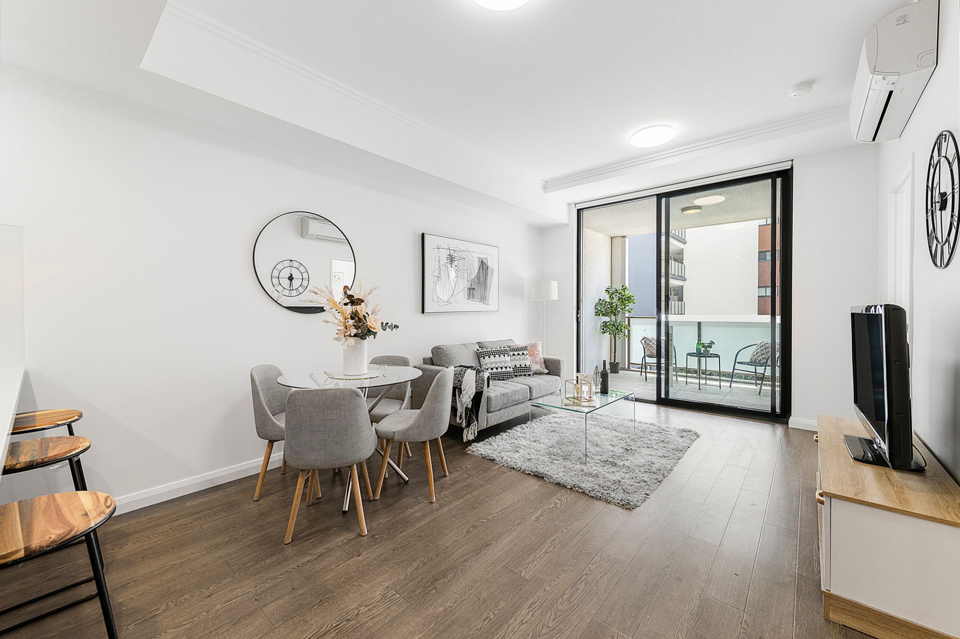 406/4-8 Smallwood Avenue, Homebush, Homebush - Thumbnail 2