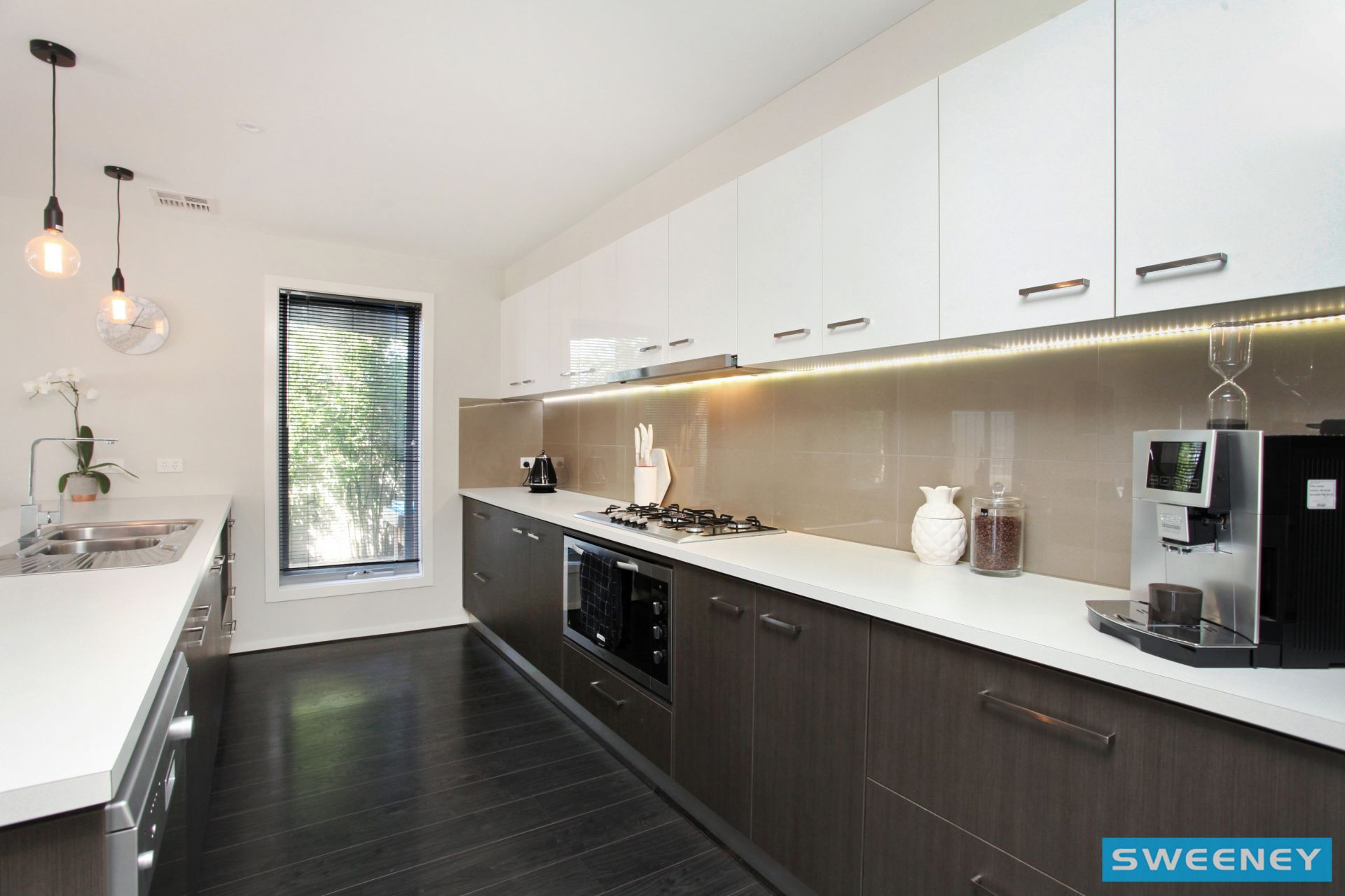 10 Betchworth Close, Caroline Springs - Thumbnail 5