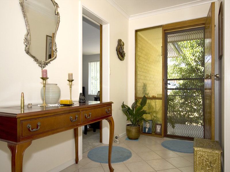 60 Kambalda Crescent, Fisher - Thumbnail 3