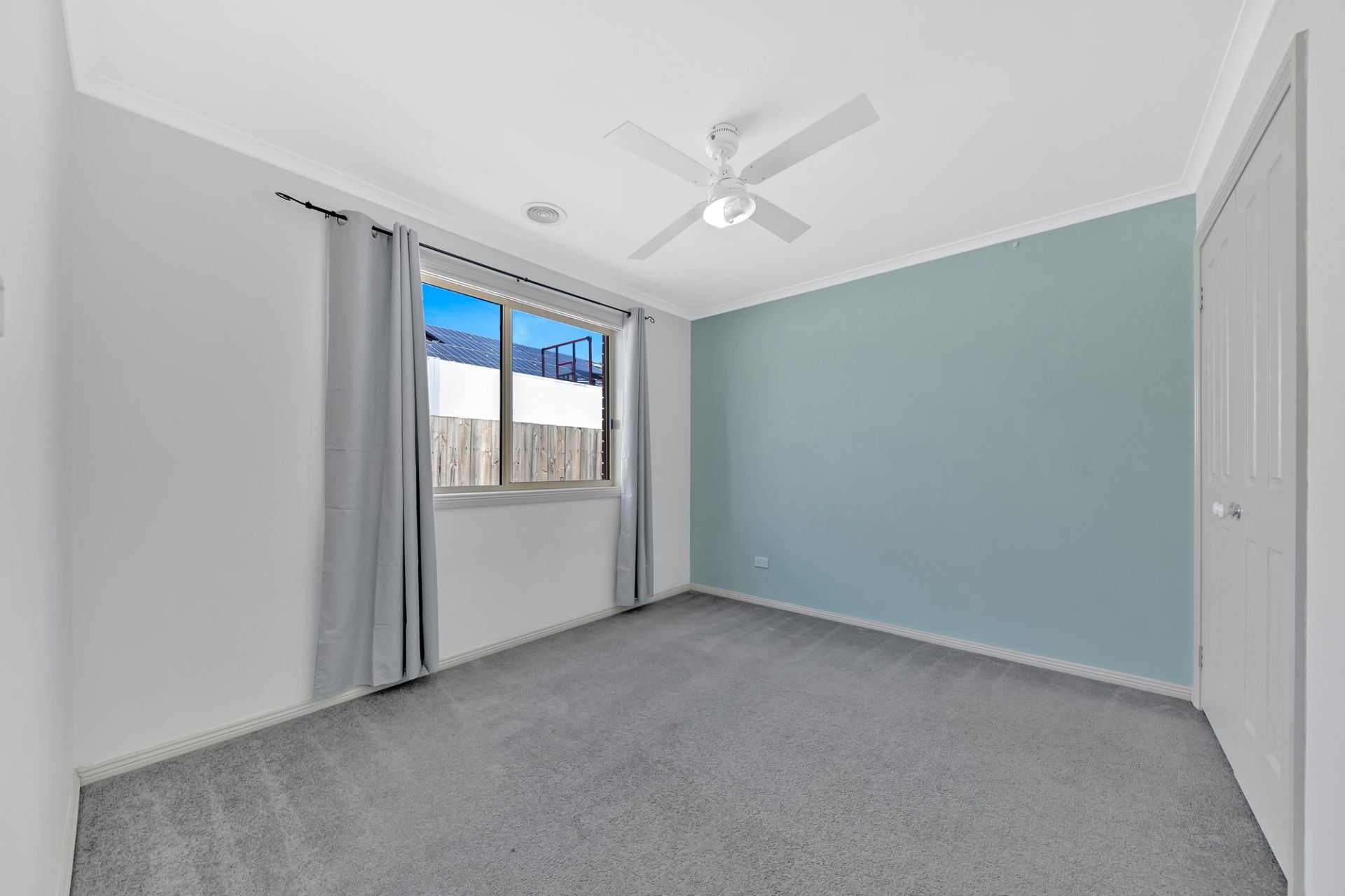 4 Bedroom Delight!