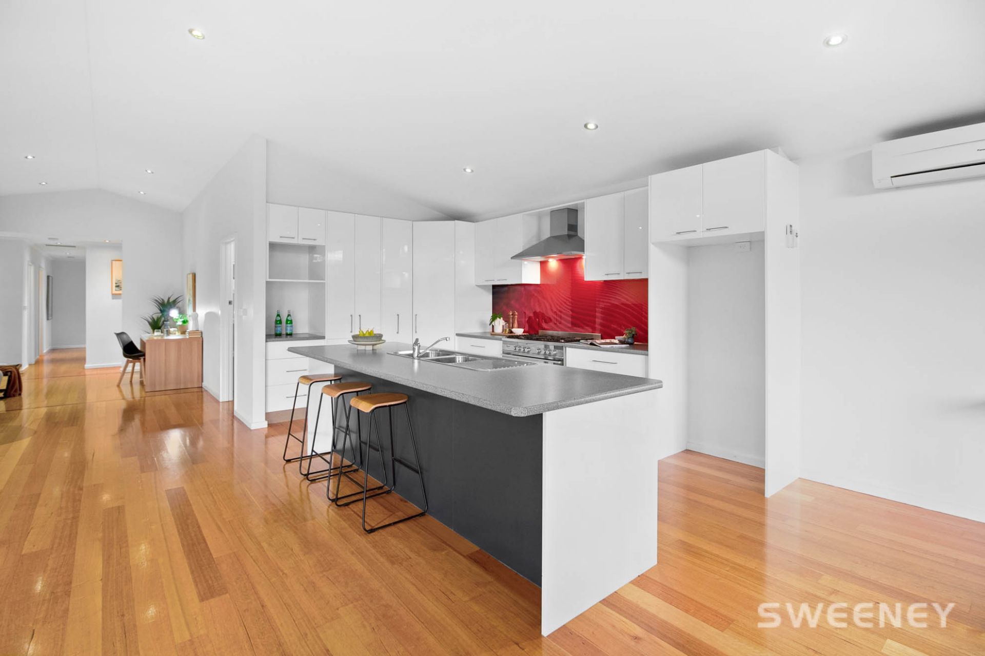 65 McIntyre Drive, Altona - Thumbnail 5