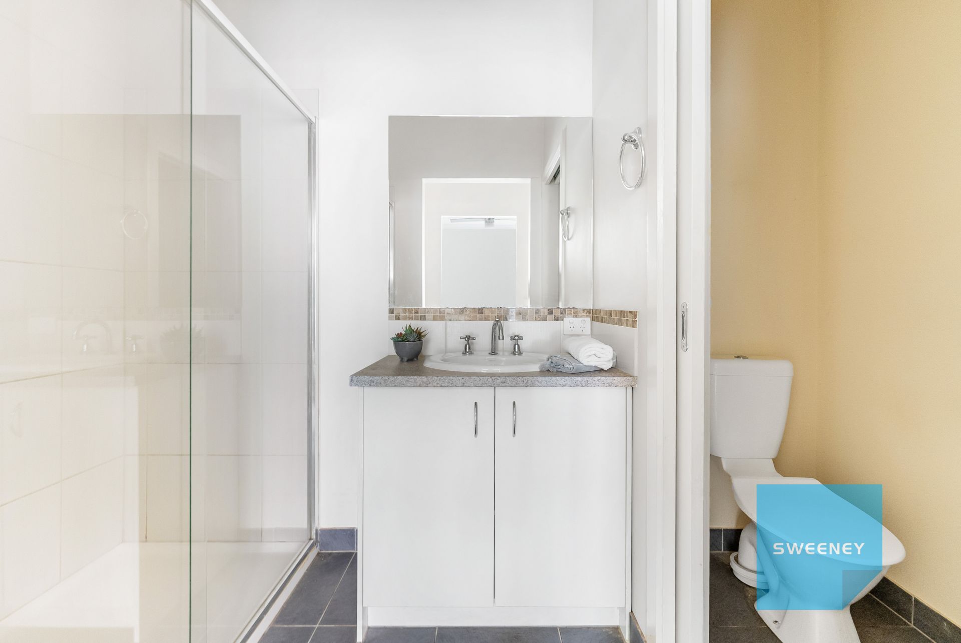 23 Hatchlands Drive, Deer Park - Thumbnail 6