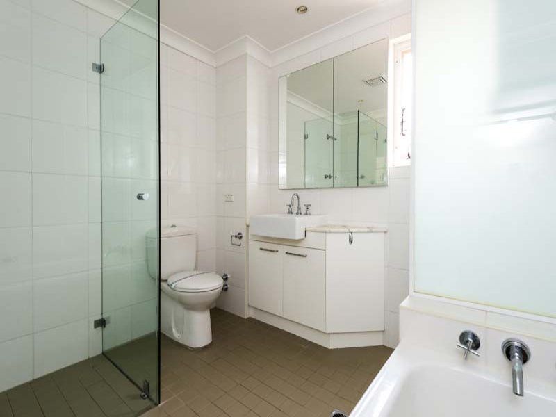 9/66 Ben Boyd Road NEUTRAL BAY NSW, Bay - Thumbnail 5
