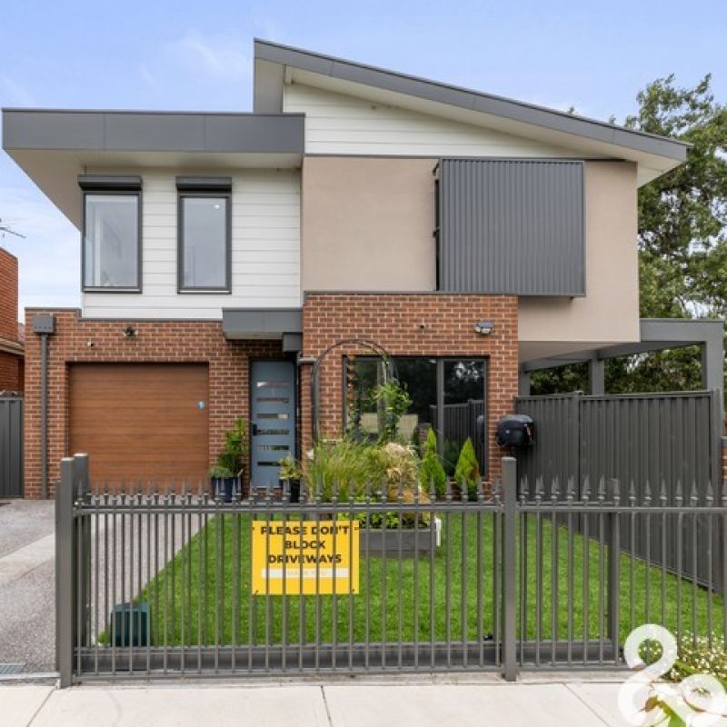 1/4 Enderly Avenue, Reservoir