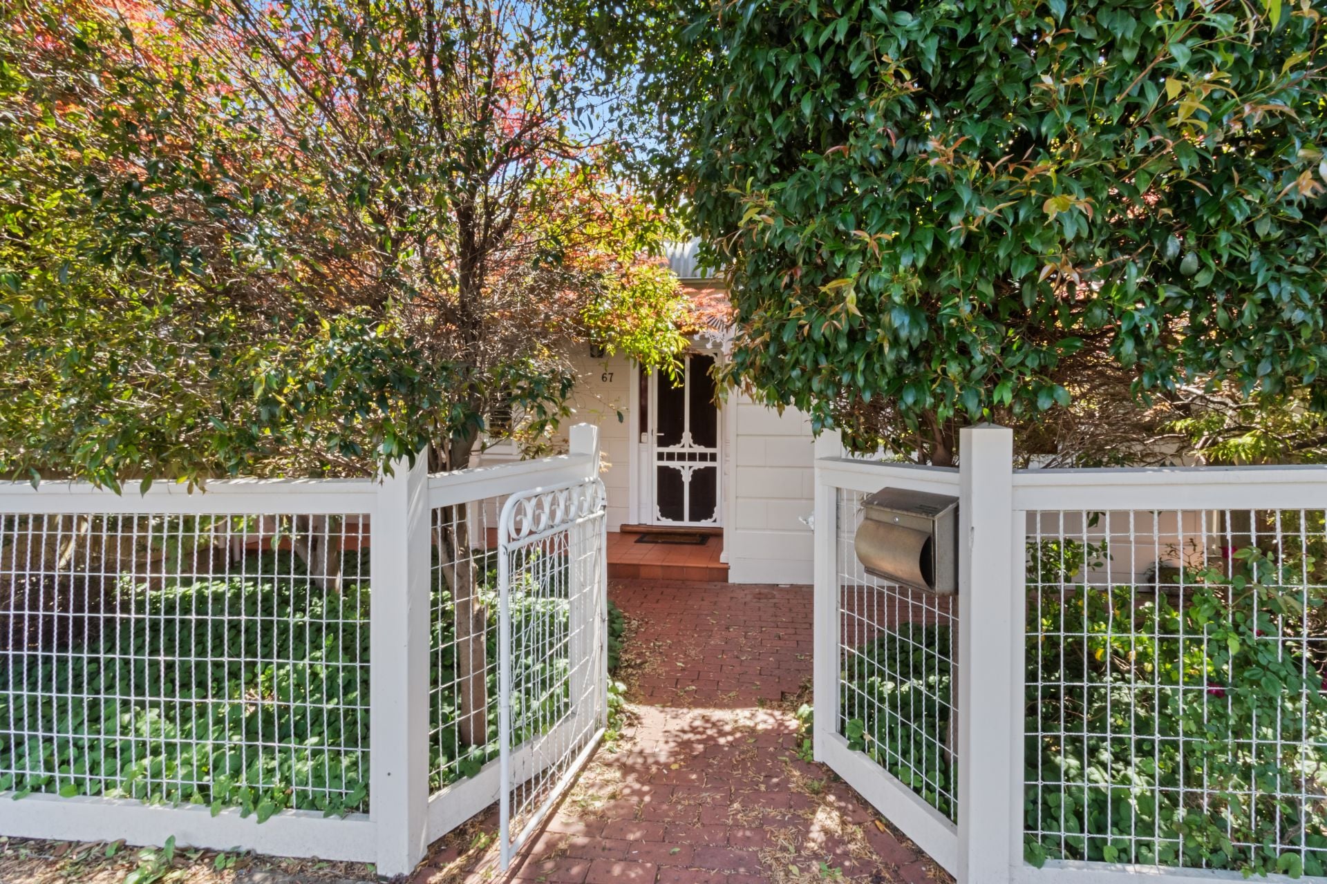 Stunning Family Home in The Heart of Thornbury