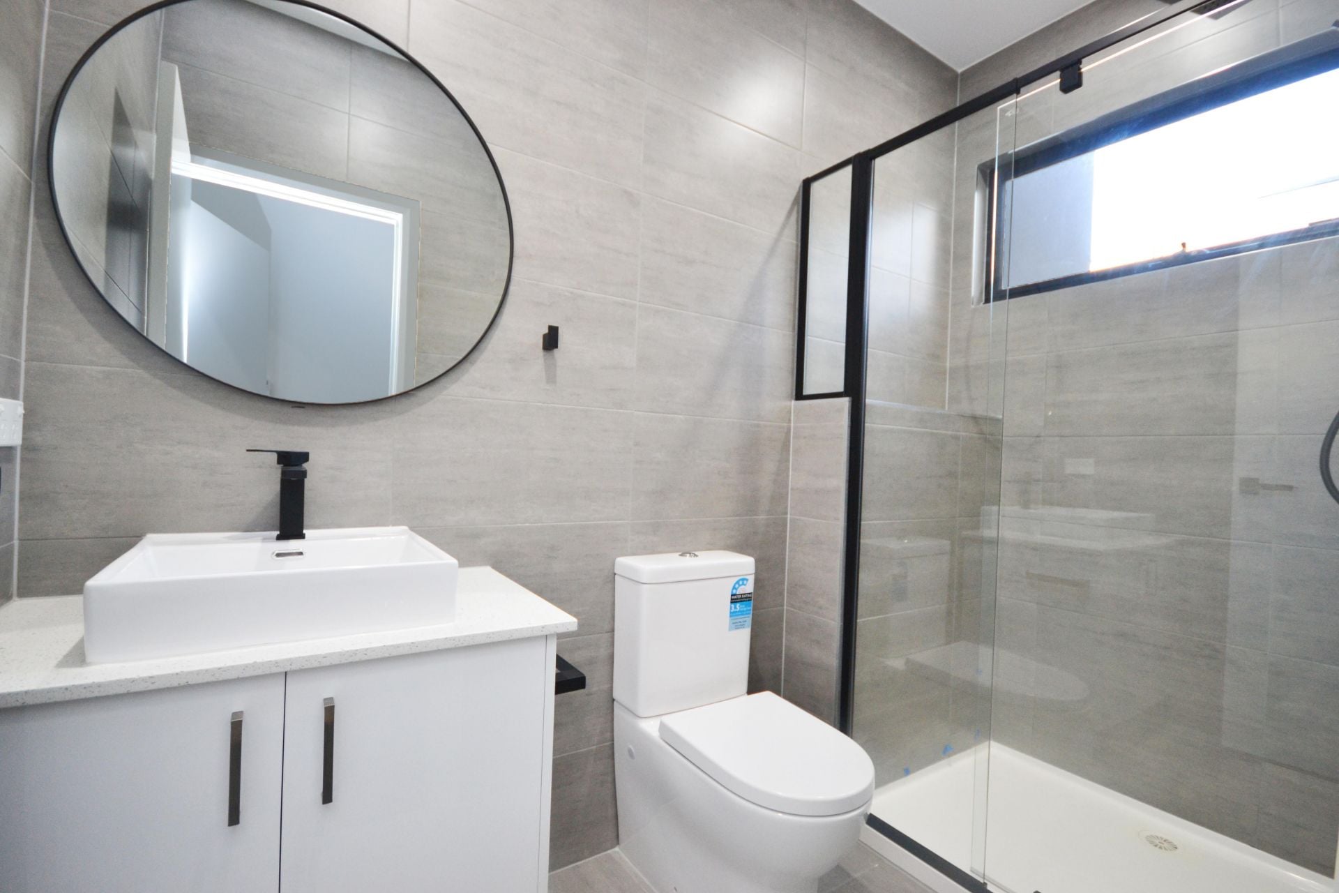 BRAND NEW THREE BEDROOM THREE BATHROOM TOWNHOUSE