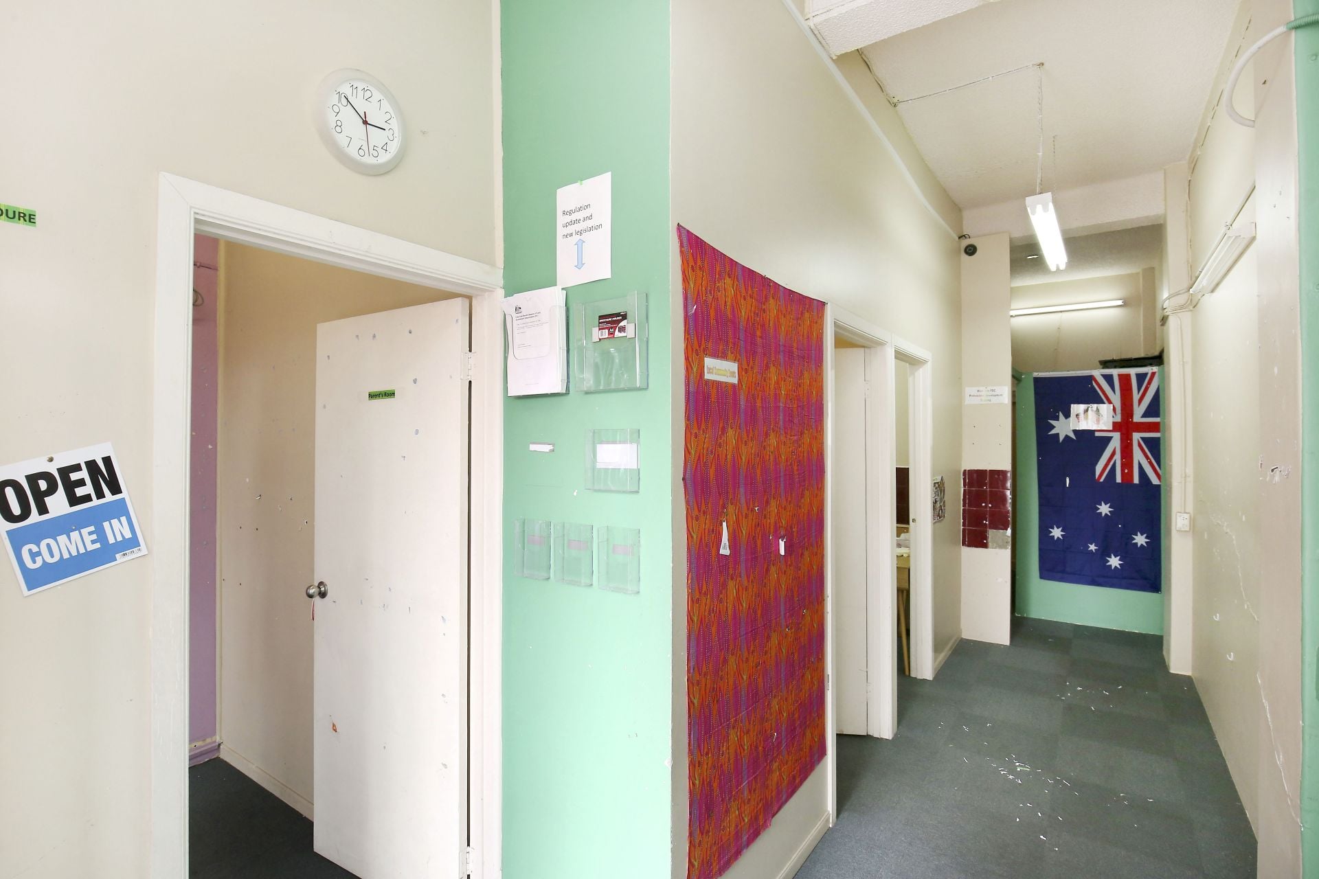 OFFICE/ RETAIL SPACE AT A BARGAIN PRICE!!
