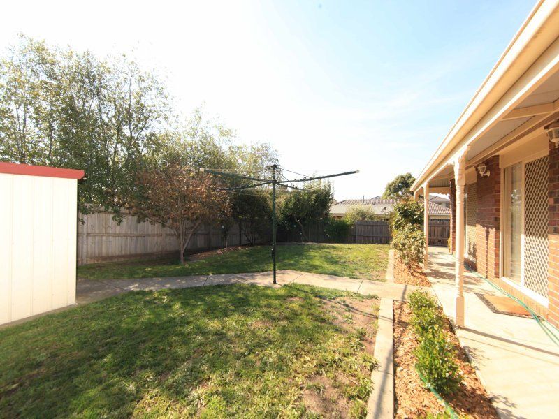 4 Londres Way SOUTH MORANG, South Morang - Thumbnail 2