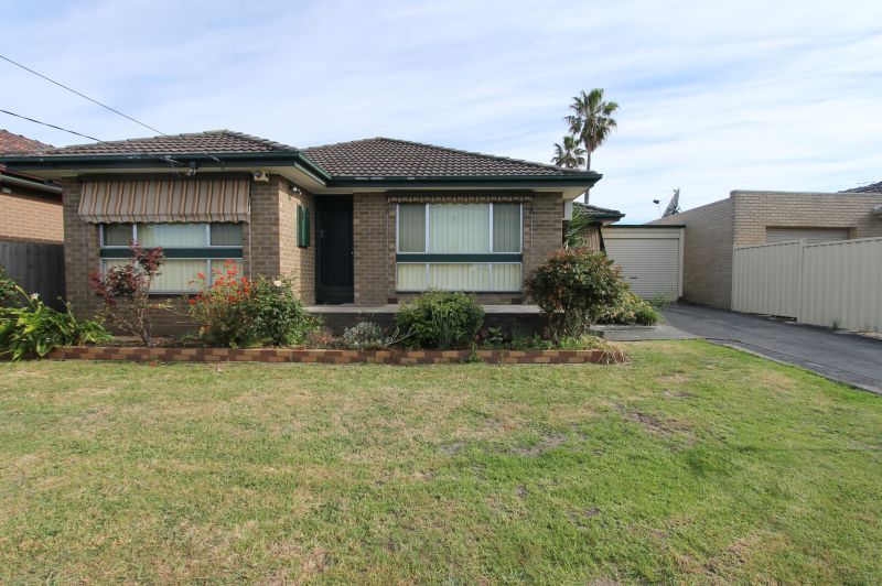 79 Casey Drive, Lalor