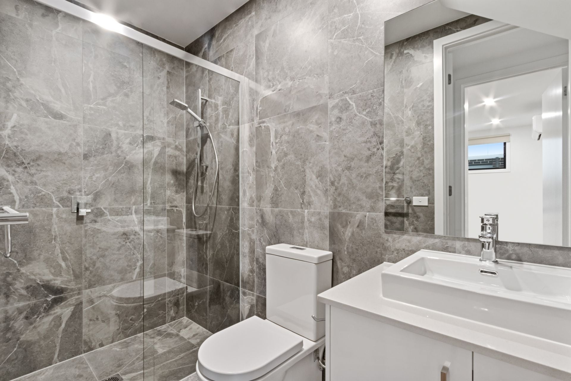 Brand new, luxury townhouse!
