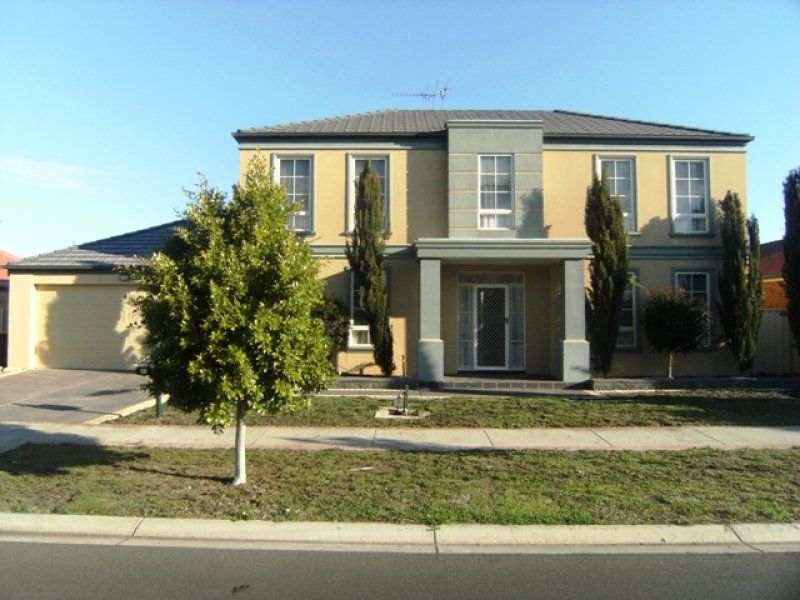 21 Barn Elms Parade, Caroline Springs - Thumbnail 2