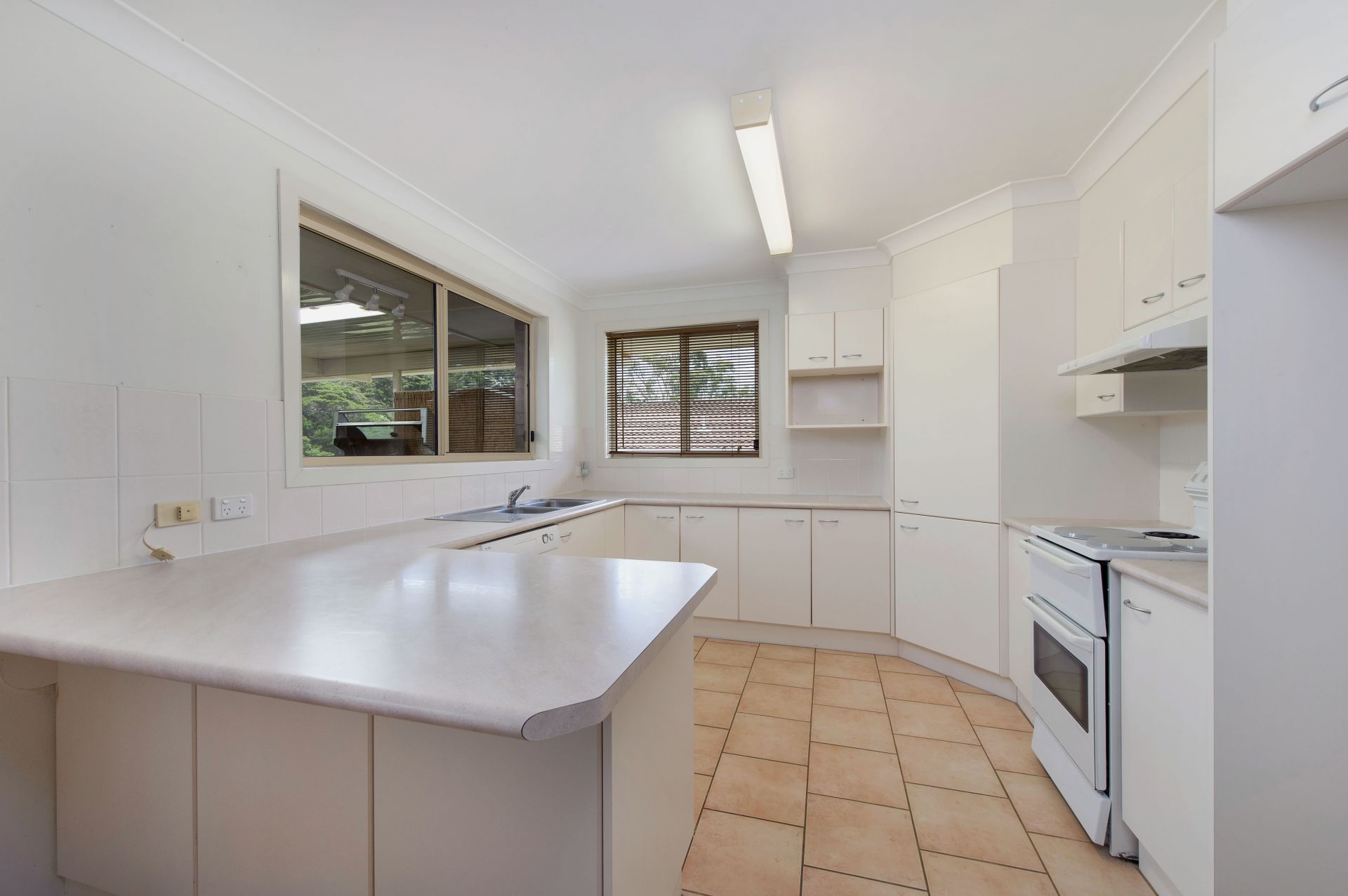 46 Hamlyn Drive Port Macquarie NSW, Port Macquarie - Thumbnail 3