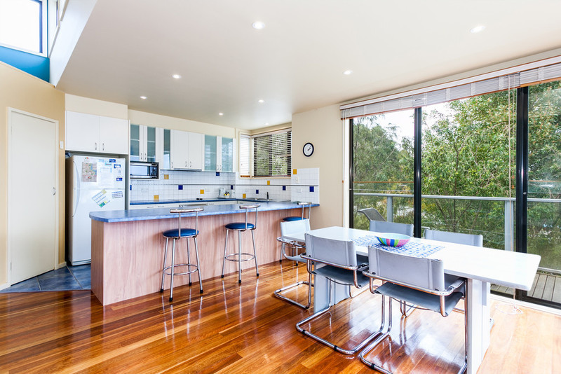 24 Normanby Terrace, Lorne, VIC, Lorne - Thumbnail 3