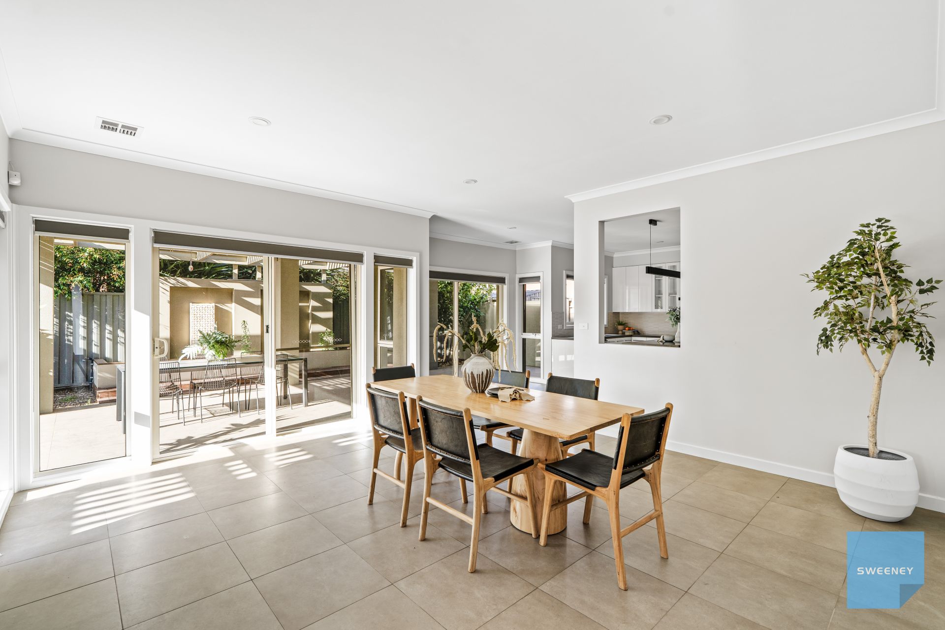 12 Beckett  Crescent, Caroline Springs - Thumbnail 8