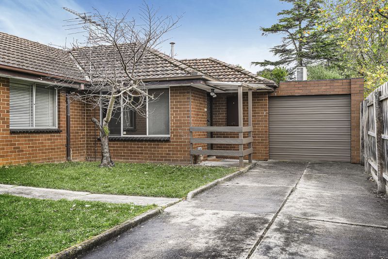 2/90 Clow Street, Dandenong VIC