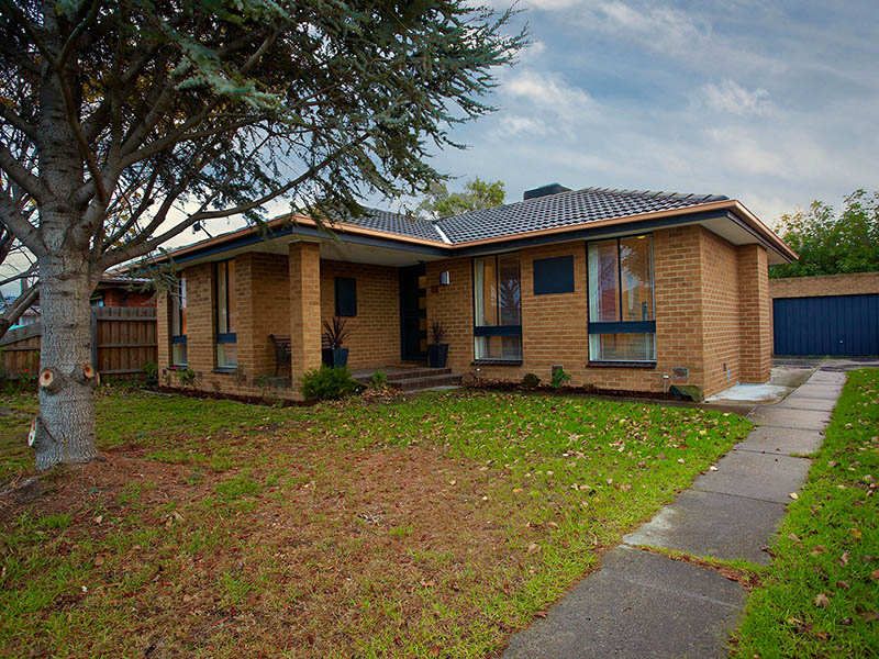 27 Simmons Drive, ALTONA, Altona - Thumbnail 2