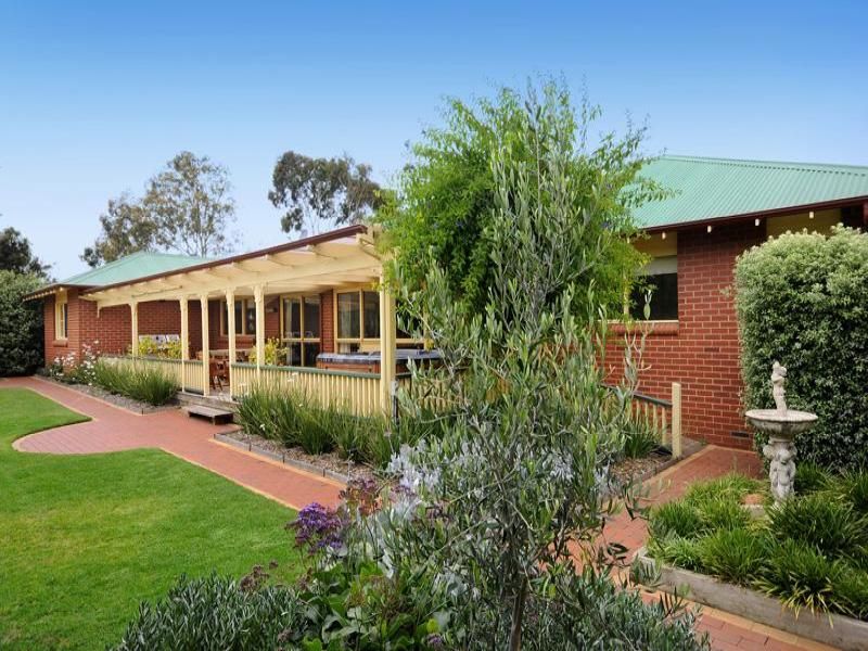 1-2 Hopgood Place BARWON HEADS VIC, Barwon Heads - Thumbnail 2