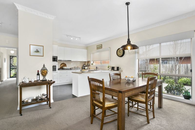 10 Christopher Court Ocean Grove VIC, Ocean Grove - Thumbnail 3