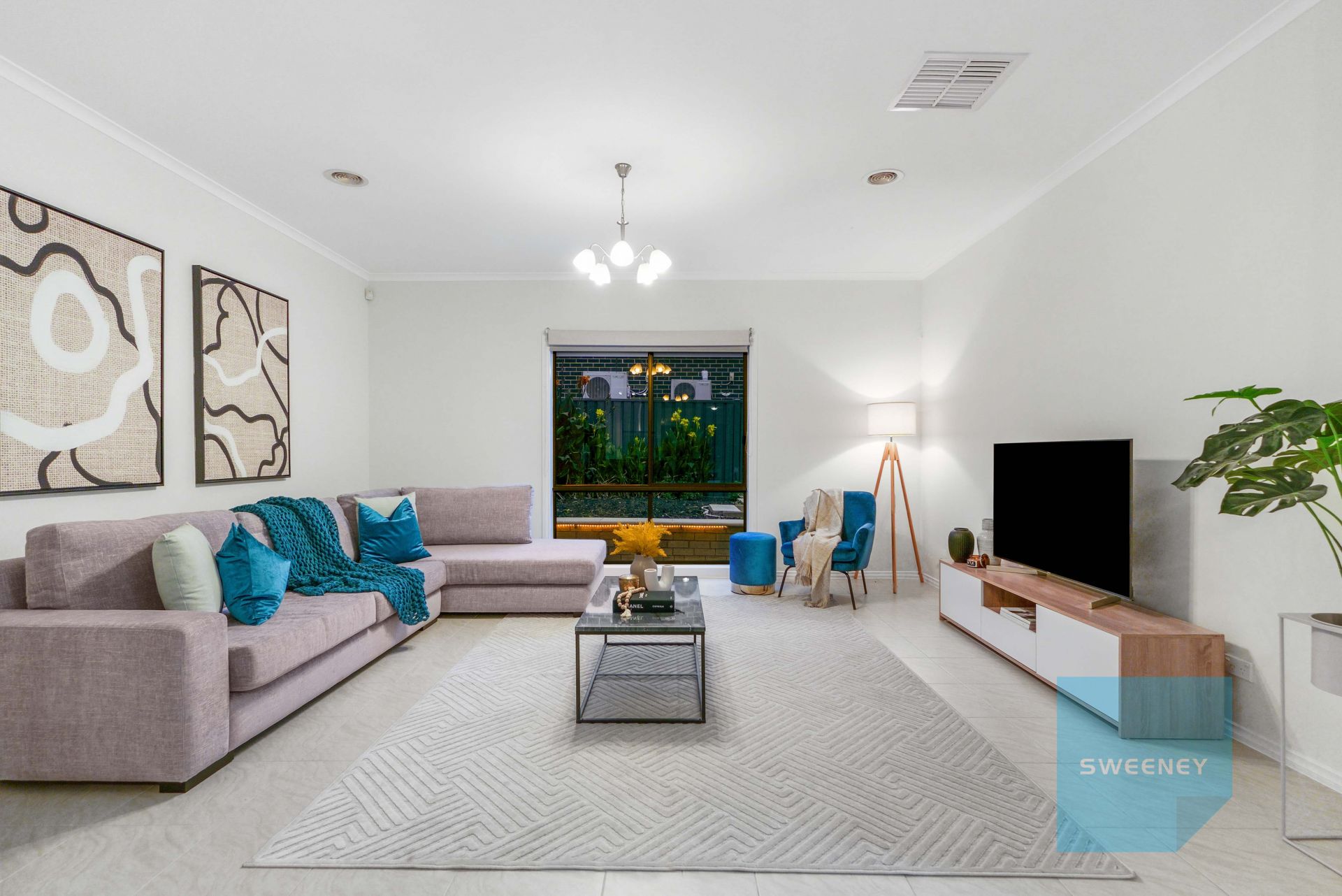 13 Damaine Circuit, Caroline Springs - Thumbnail 7