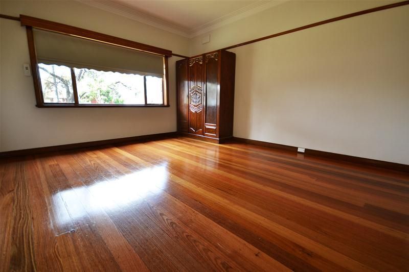 RENOVATED 2 BEDROOM IN A GREAT LOCATION!