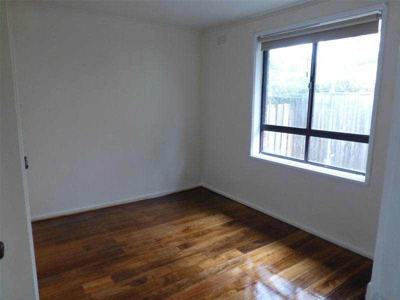 Neat and Tidy in a Great Location!