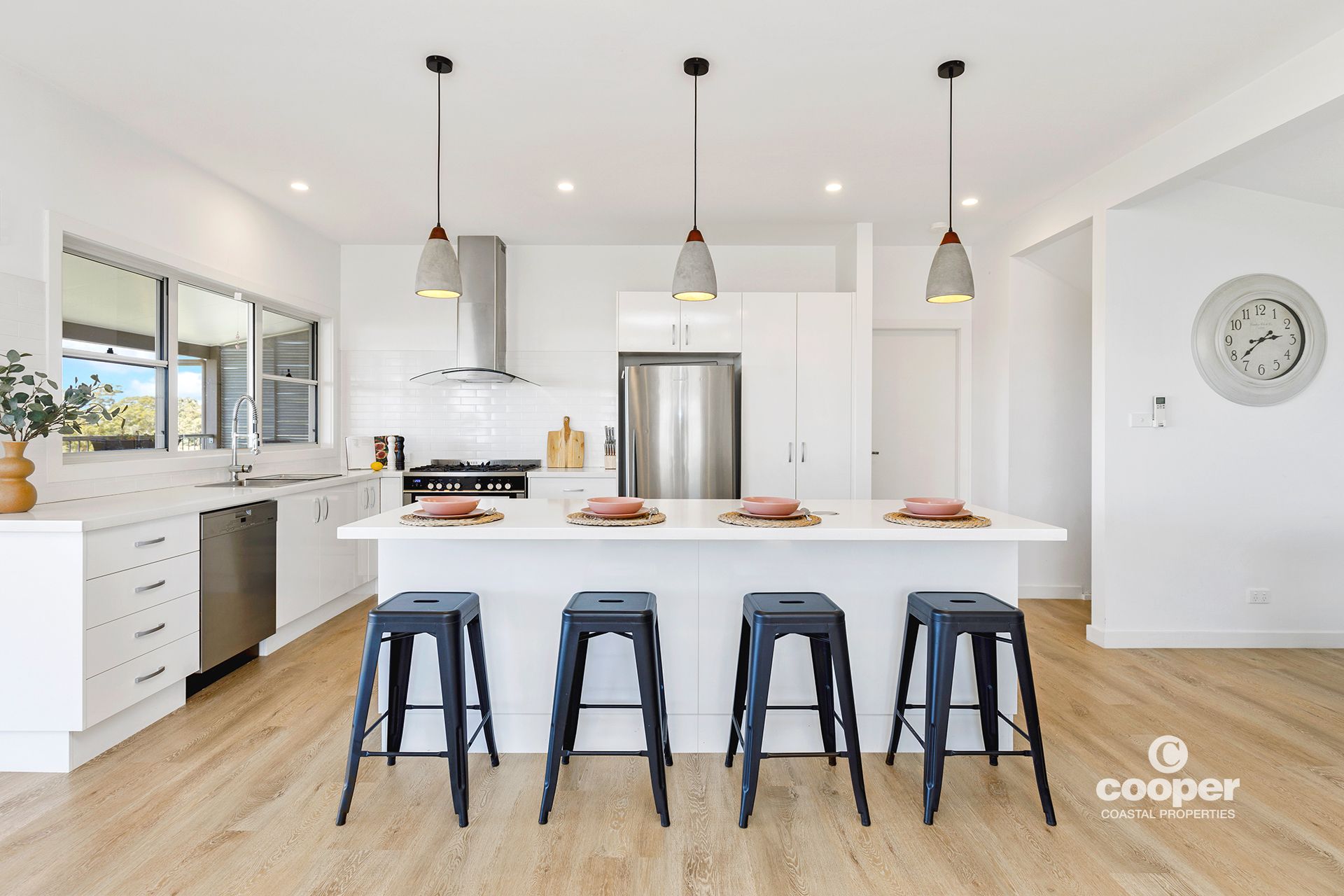 6 Seascape Close, Narrawallee - Thumbnail 8