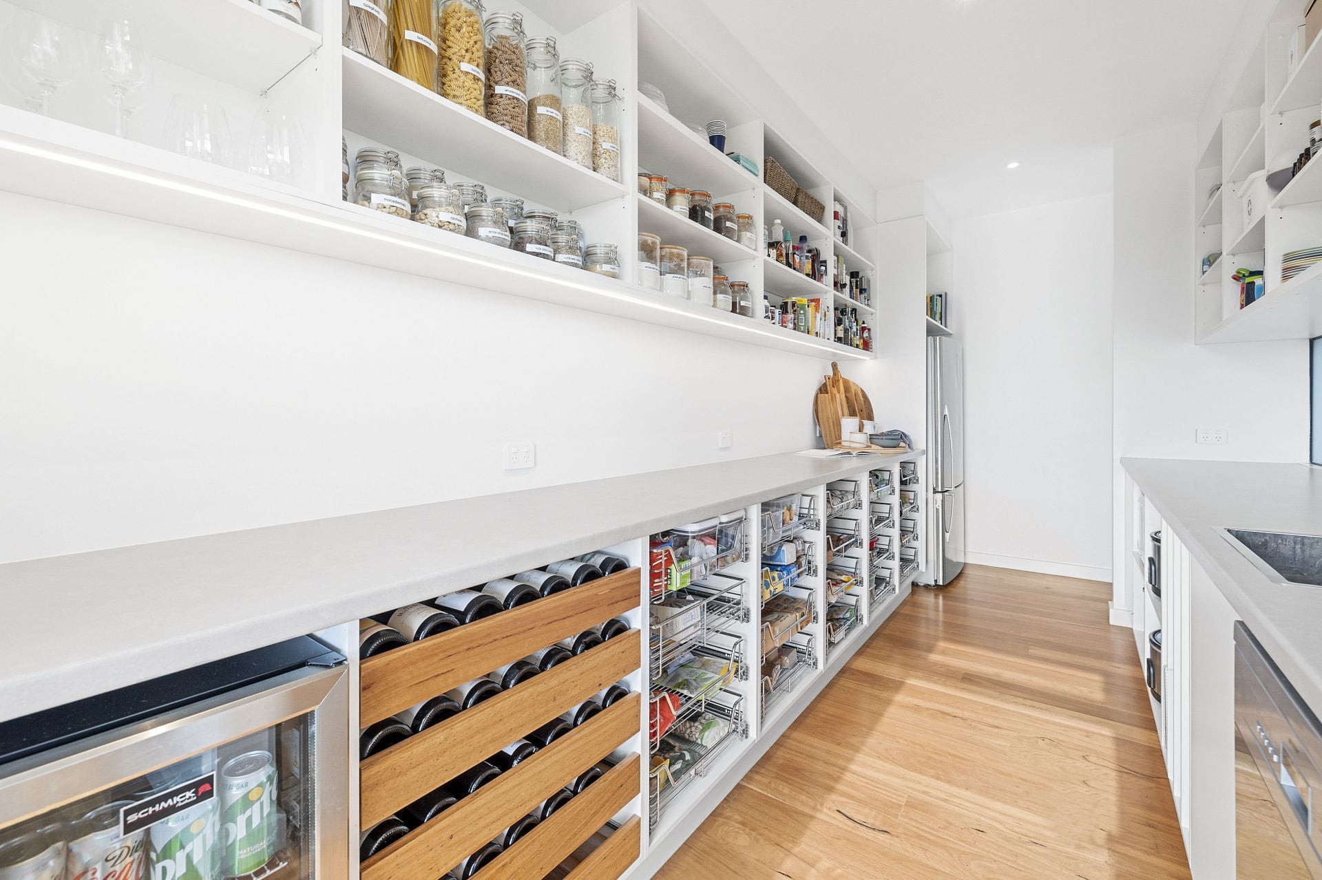 16 Suffolk Drive, Bellbrae - Thumbnail 8