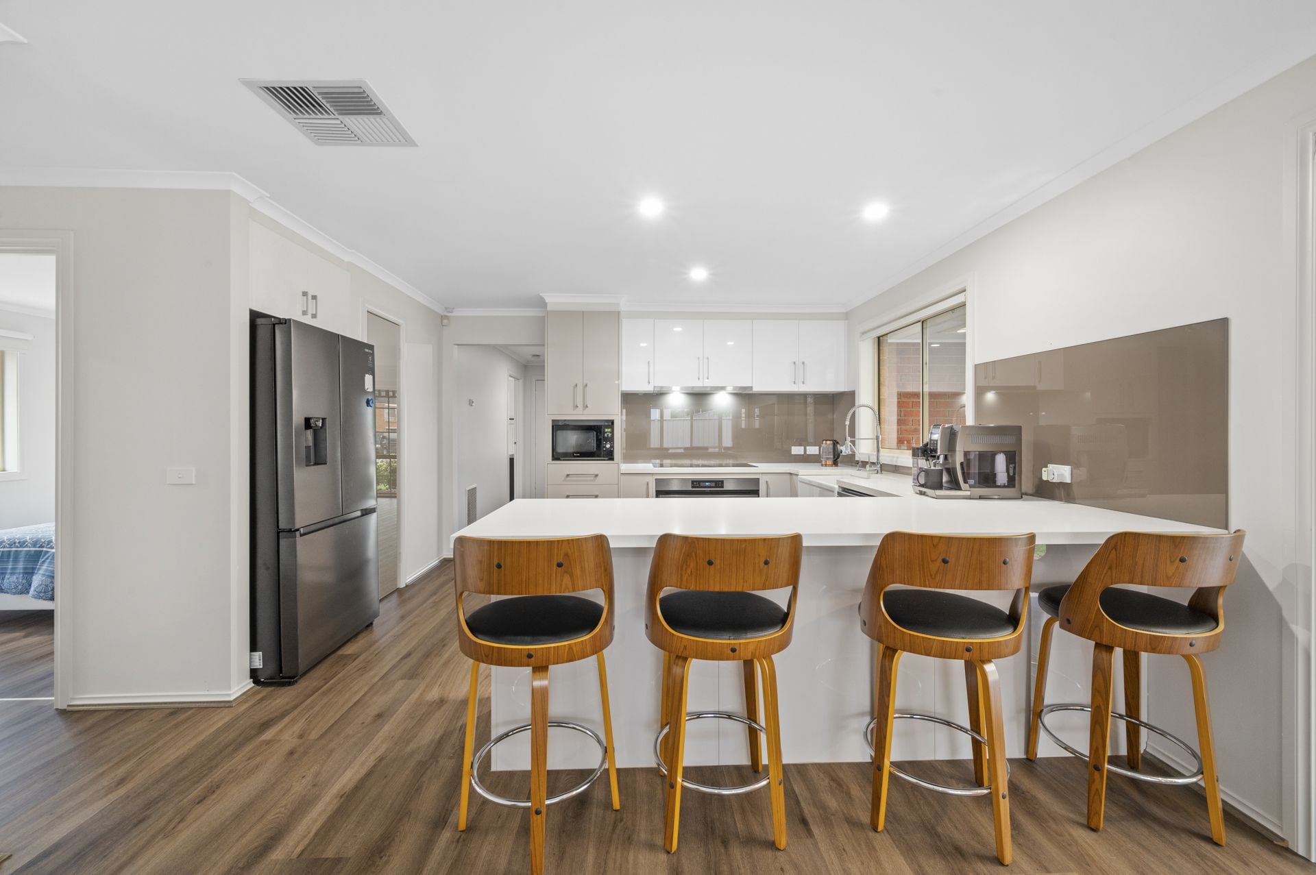 BEAUTIFUL FAMILY HOME- GREAT LOCATION