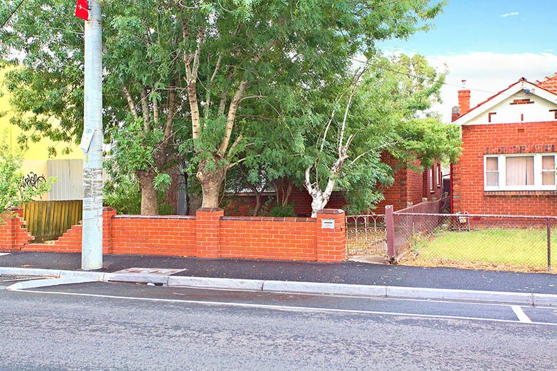 596 Barkly Street, West Footscray - Thumbnail 2