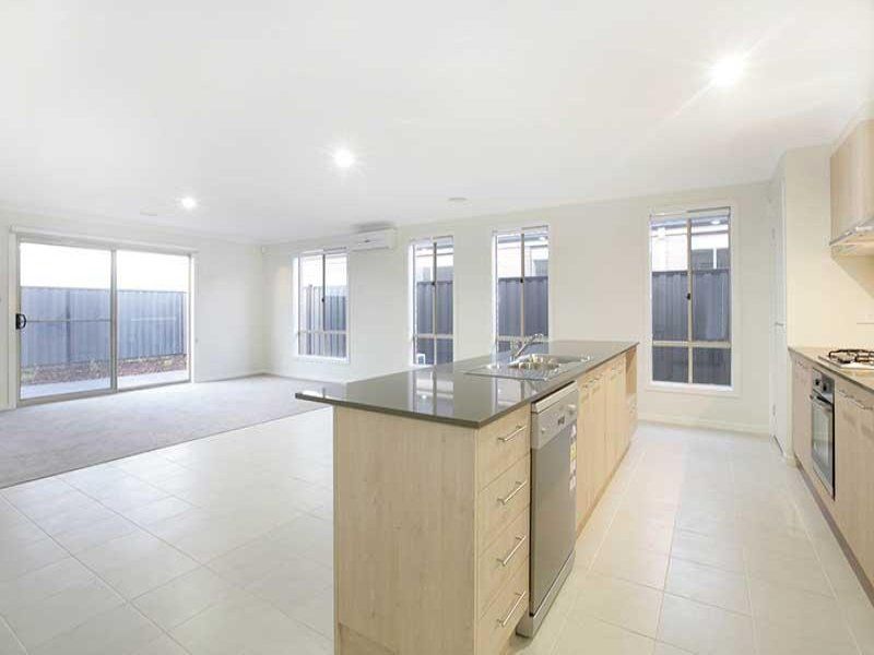 22 Palace Road, Point Cook - Thumbnail 6