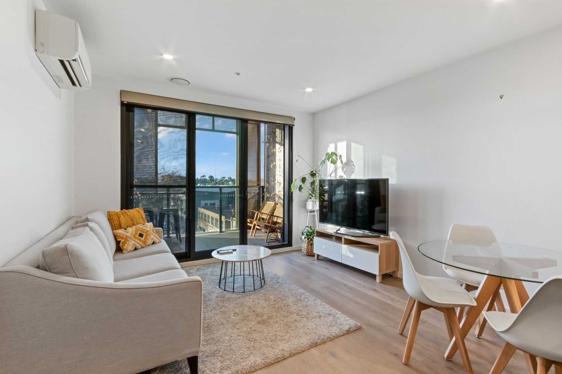 North facing boutique living