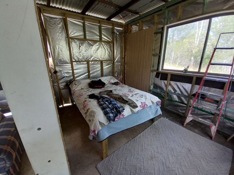 93 Acres, Seasonal Creeks, & weekender $139,000, Good Night - Thumbnail 6