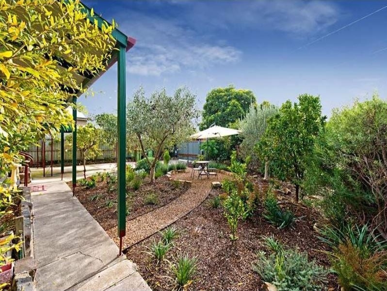 SOUTH OF BELL SPLENDOUR