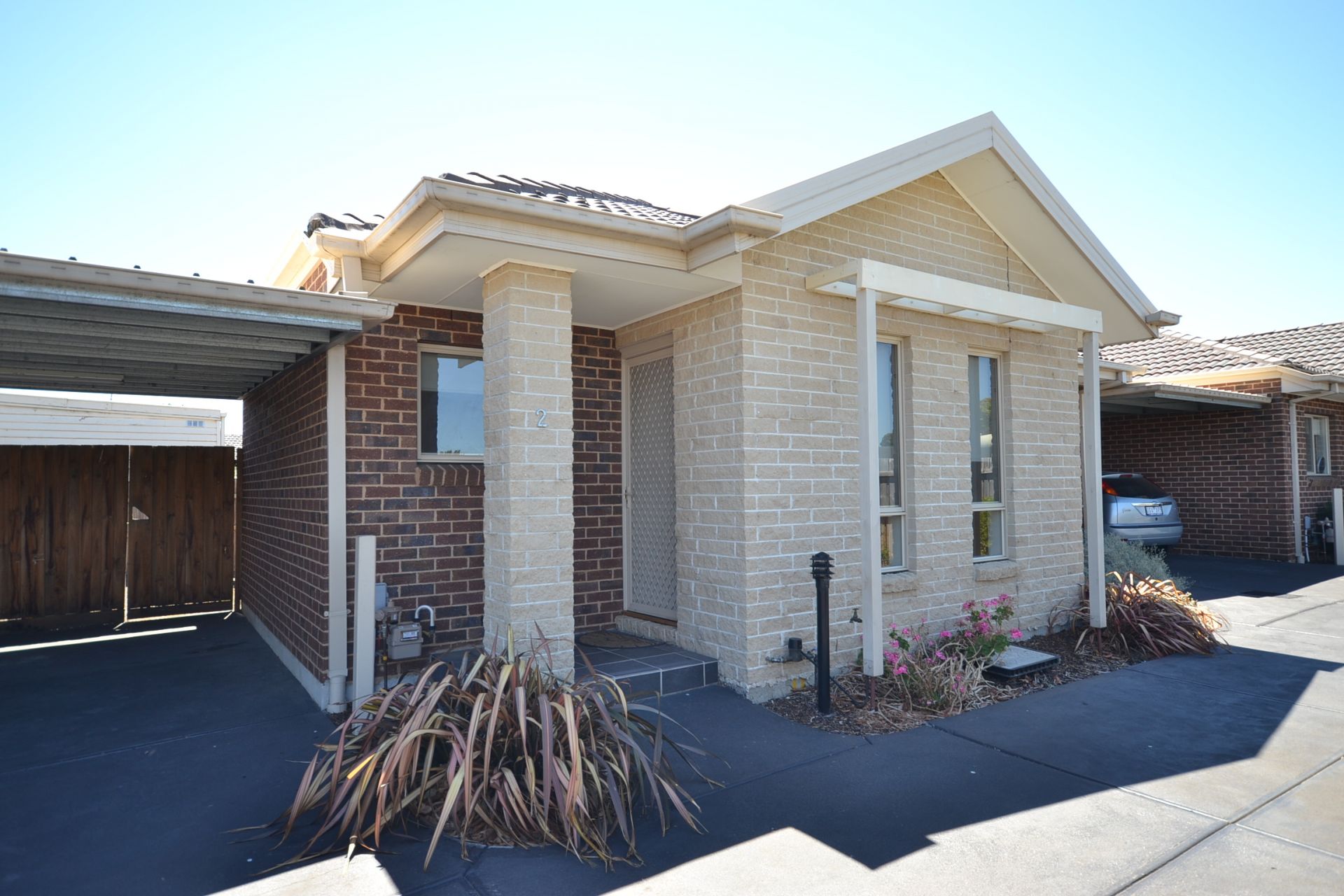 THE BEST UNIT KINGSBURY HAS TO OFFER!
