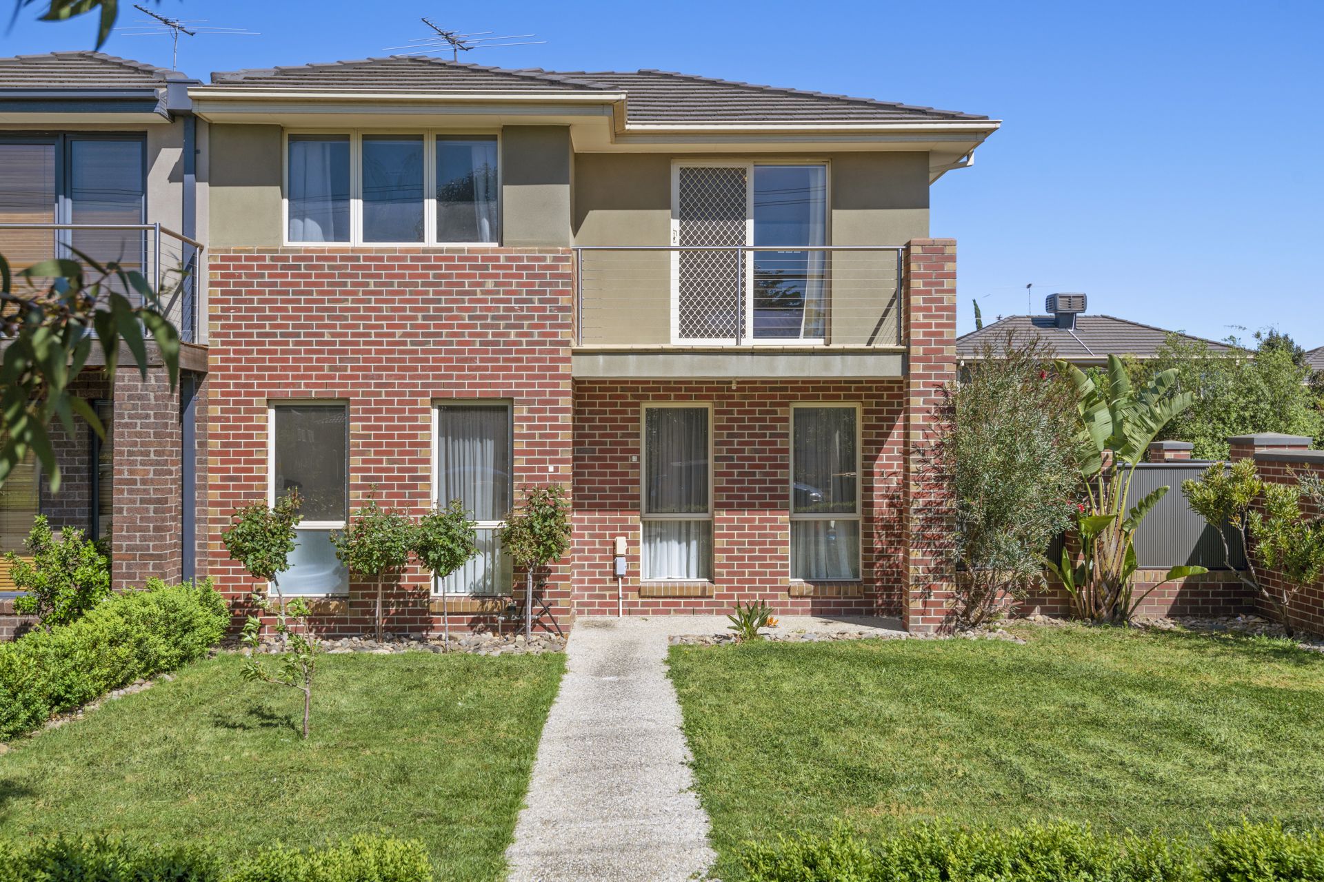 MODERN LIVING WITH A PRIME LOCALE