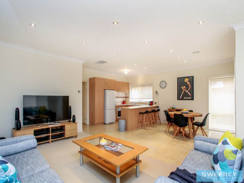 65 Grampians Way, Caroline Springs - Thumbnail 6