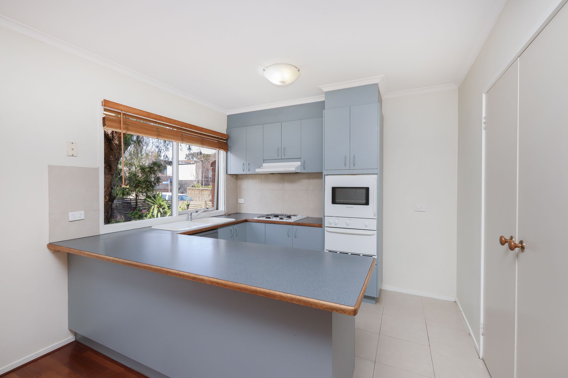 15 Howlett Street Kensington VIC, Kensington - Thumbnail 4