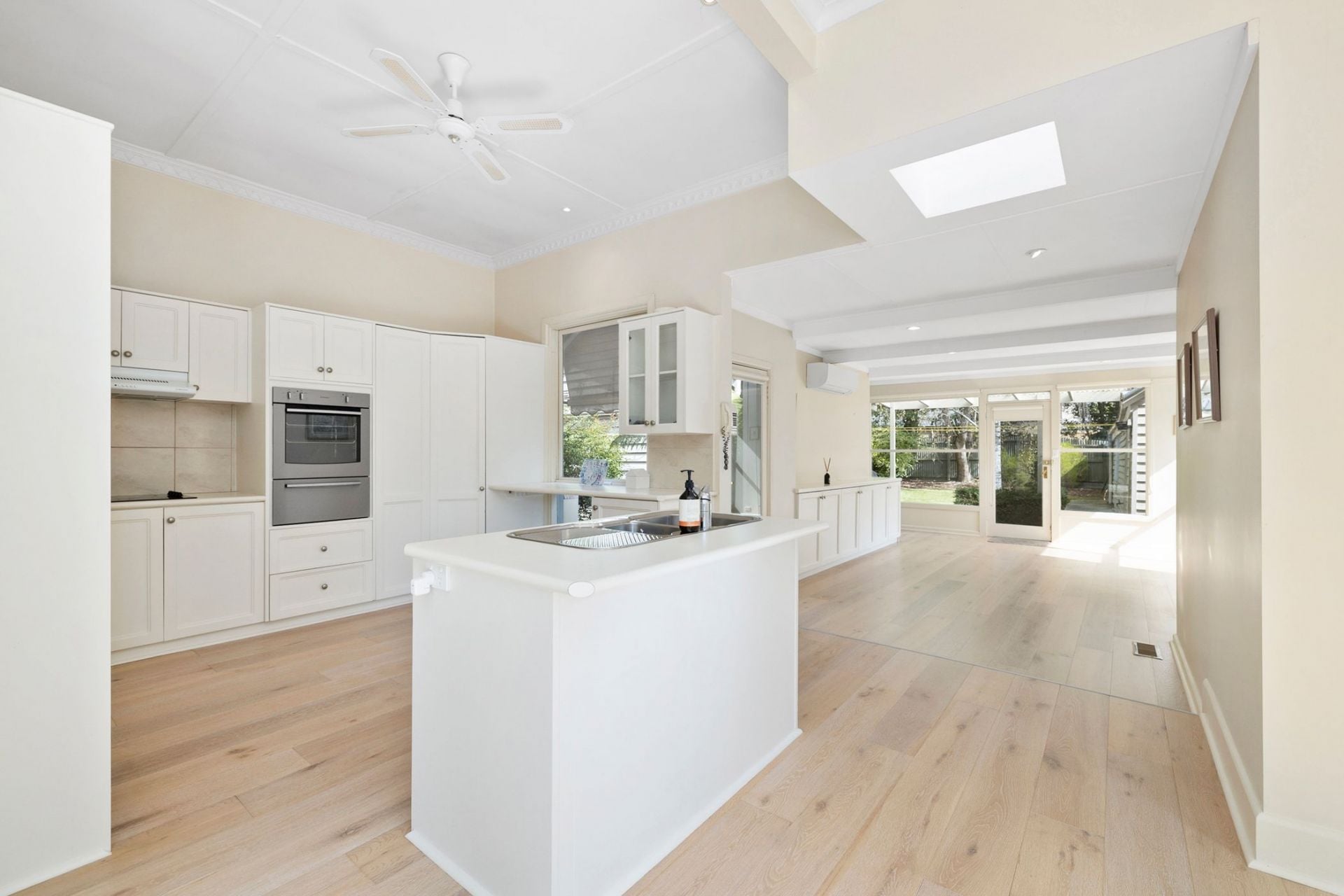 9 Crocker Street Lake Wendouree VIC, Lake Wendouree - Thumbnail 6