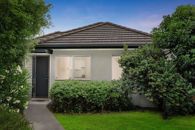1/11 Epstein Street, Reservoir