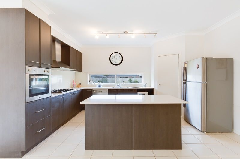 12 Leonard Drive, Bacchus Marsh - Thumbnail 4