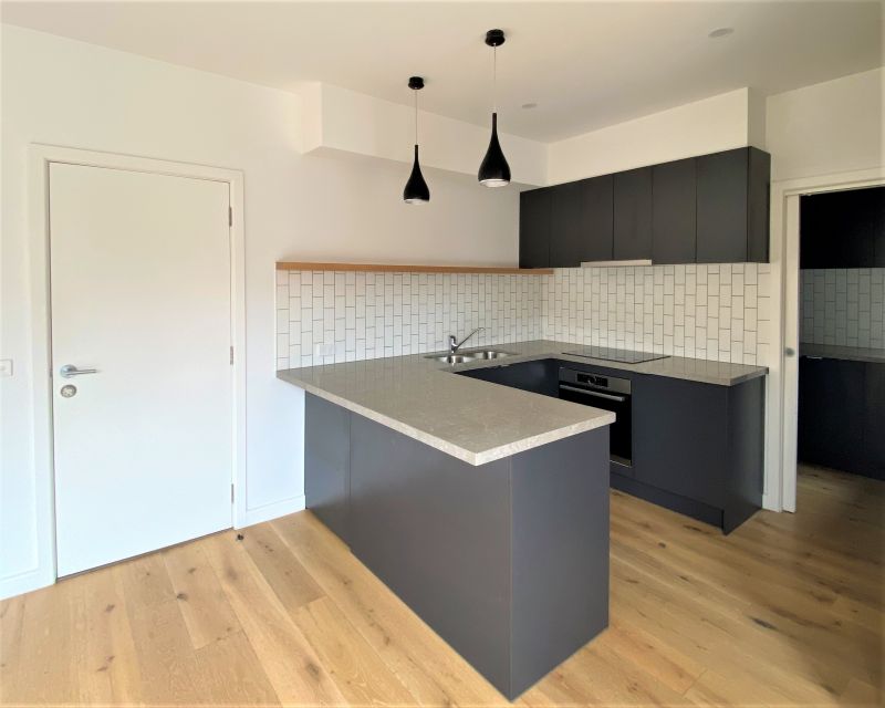 2/69A Collins Street, Thornbury