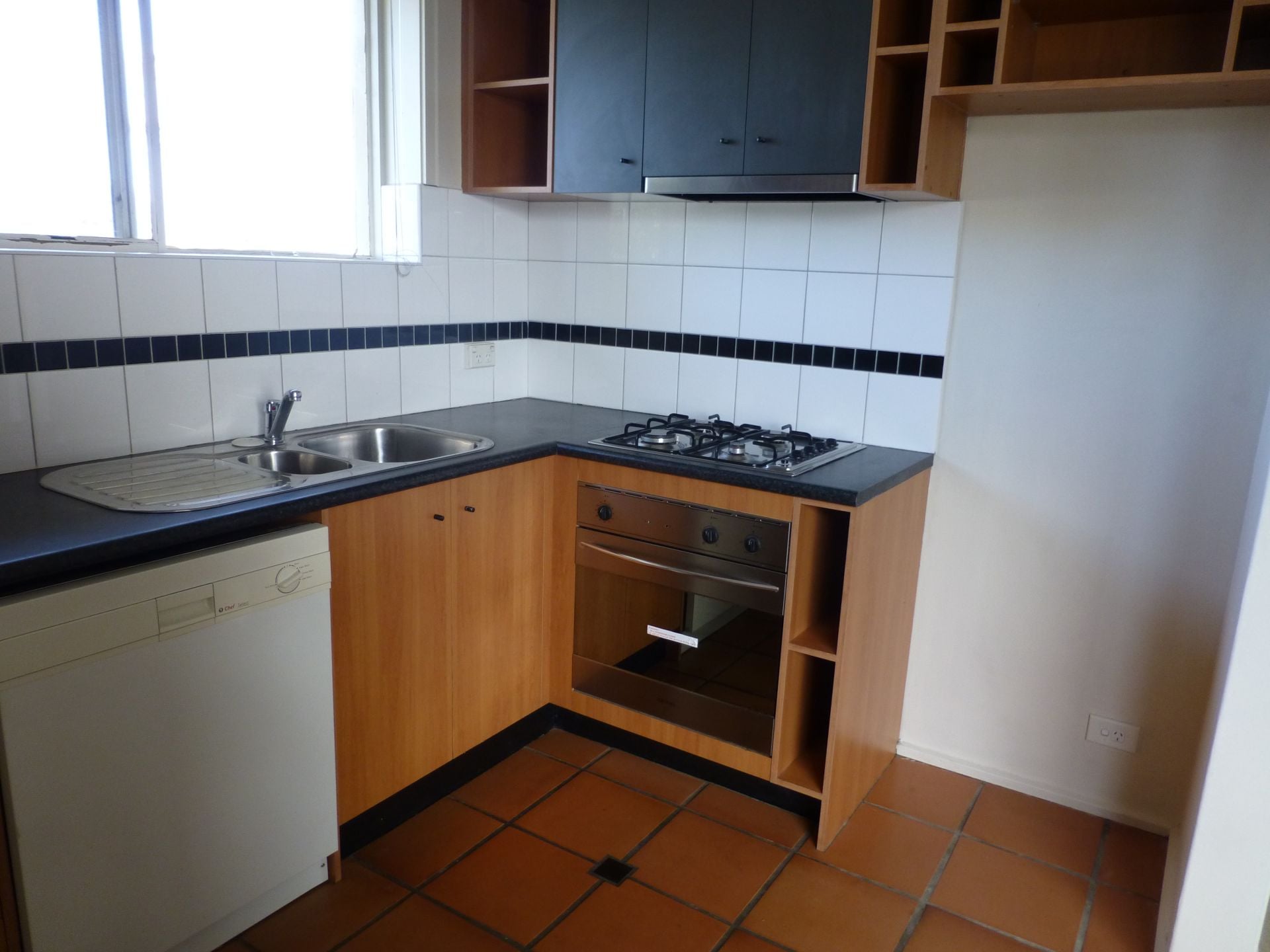 Light & Modern 2 Bedroom Apartment in Great Location