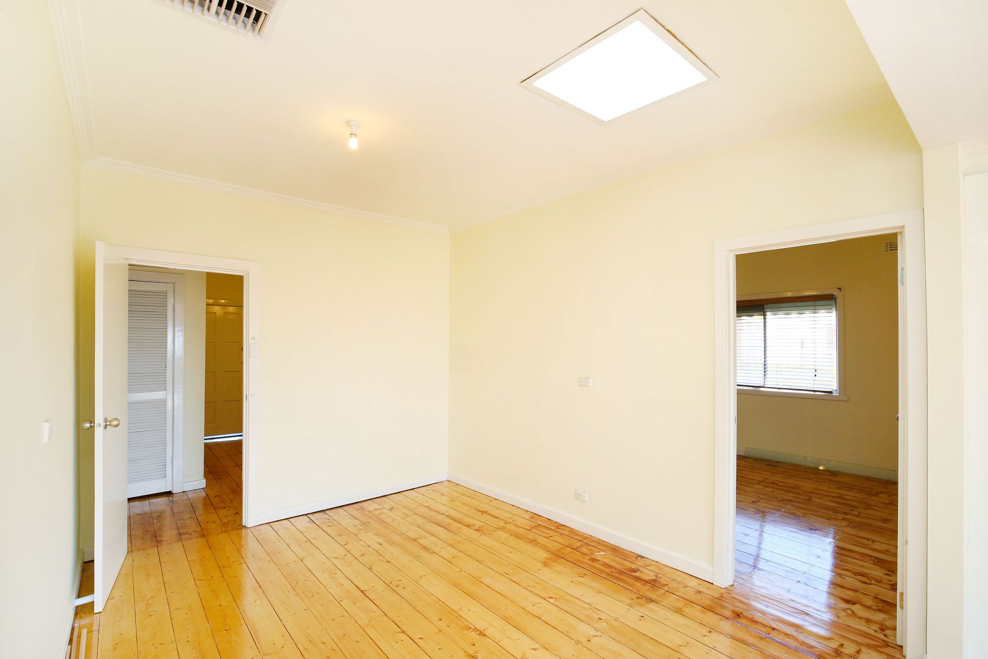 SURPRISINGLY LARGE FAMILY HOME