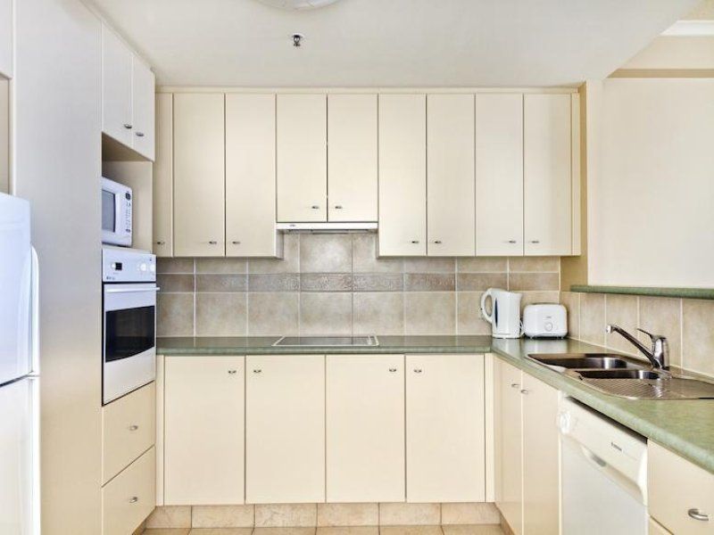 1202/2-4 Stuart Street TWEED HEADS NSW, Tweed Heads - Thumbnail 6