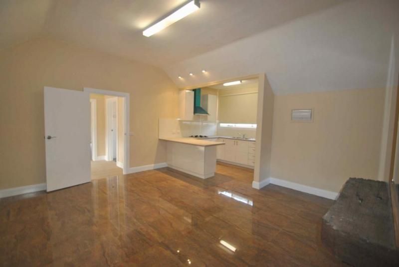 2/40 Carlisle Street, St Kilda - Thumbnail 4
