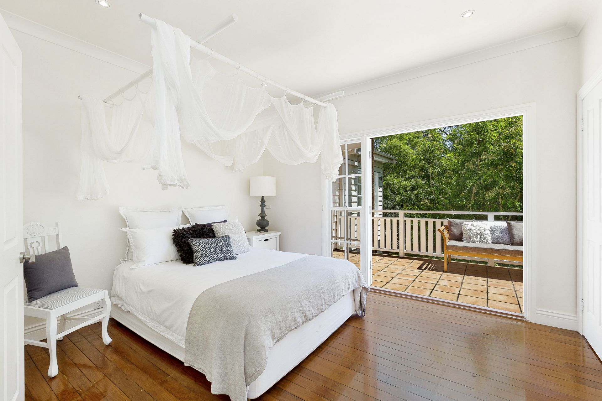 5 Coral Close Avalon Beach NSW, Avalon Beach - Thumbnail 3