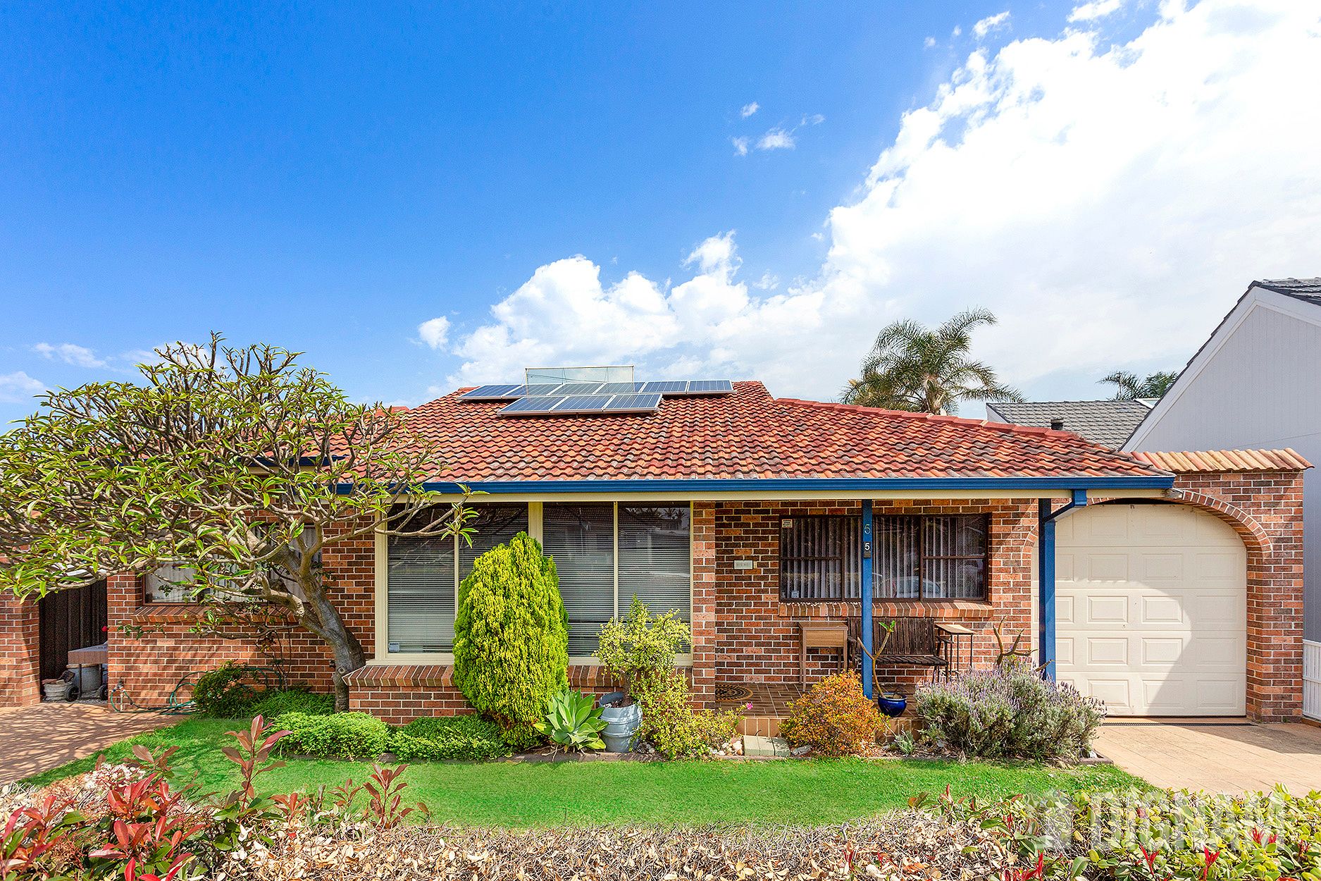 5 Corinda Road, Woonona NSW 2517